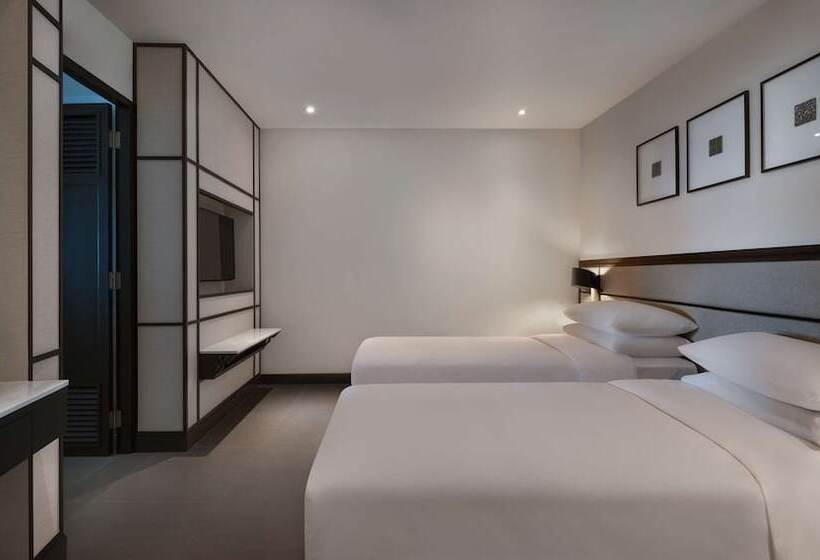 2 Bedrooms Suite Sea View, Hyatt Regency Phuket Resort