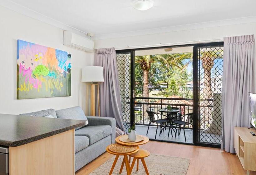 דירת חדר, Island Beach Resort