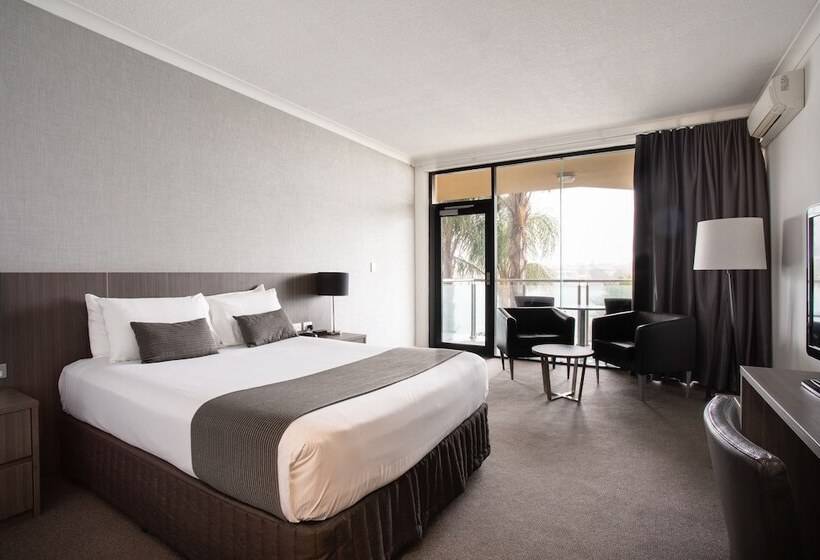 חדר סופריור, Lakes