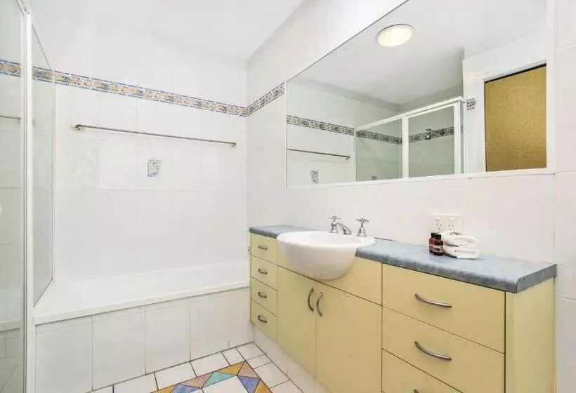 海の見える３ベッドルームアパートメント, Lennox Beach Resort