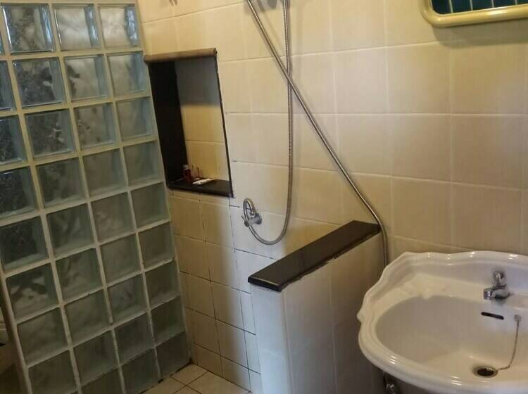 Quarto Estandar, Meewaya