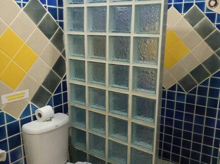 חדר סופריור, Meewaya