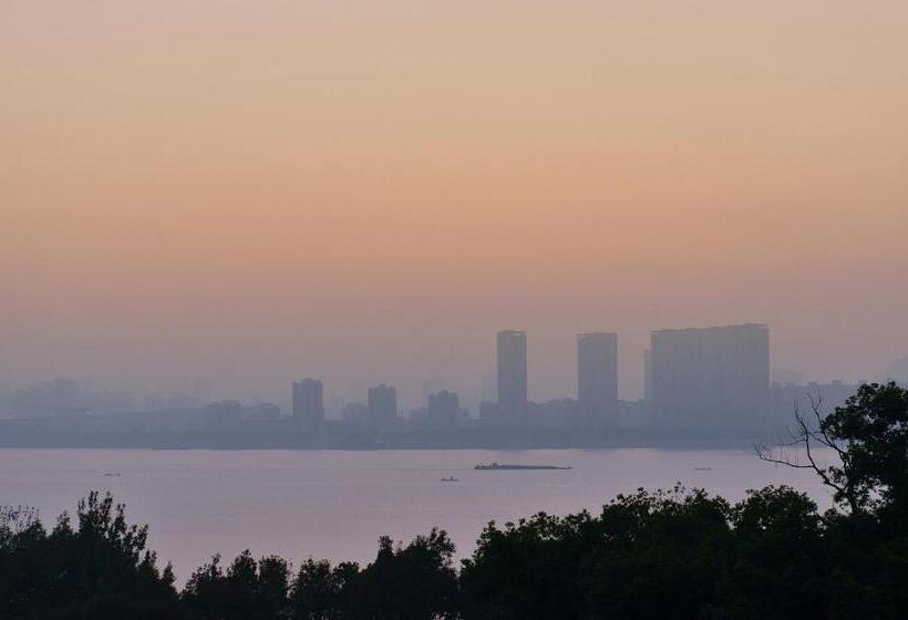 غرفة قياسية ذات إطلالة, Millennium Resort Hangzhou