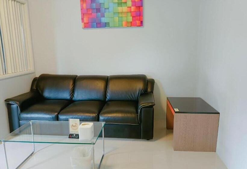 Executive Room, Praso Residence