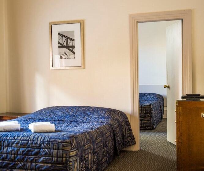 اتاق لوکس, Royal Exhibition