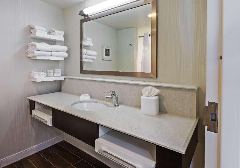 اتاق استاندارد, Royal Exhibition