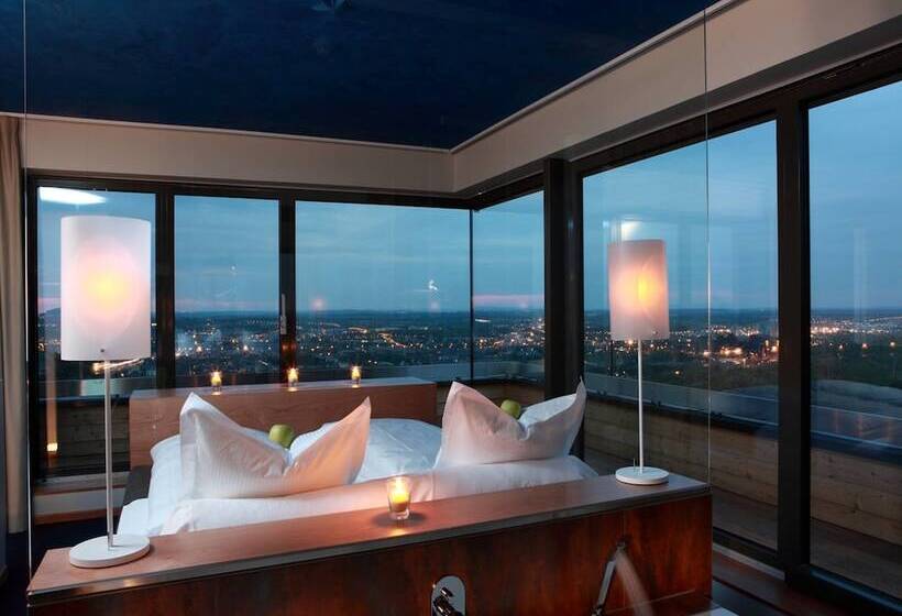 سوییت, The Seven