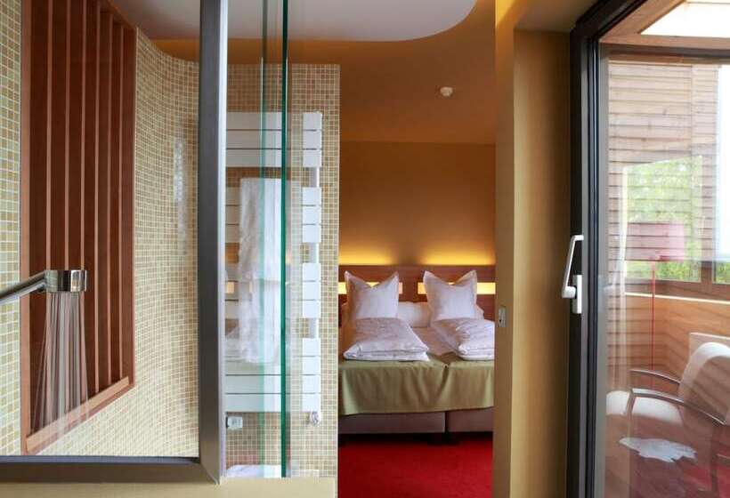 اتاق پرمیوم, The Seven