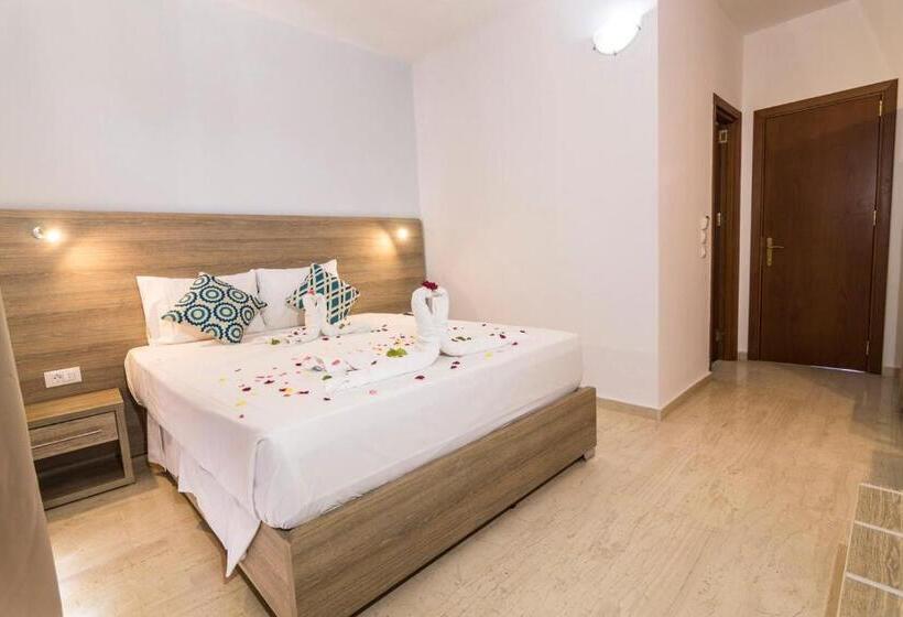 デラックスルーム, Tivoli