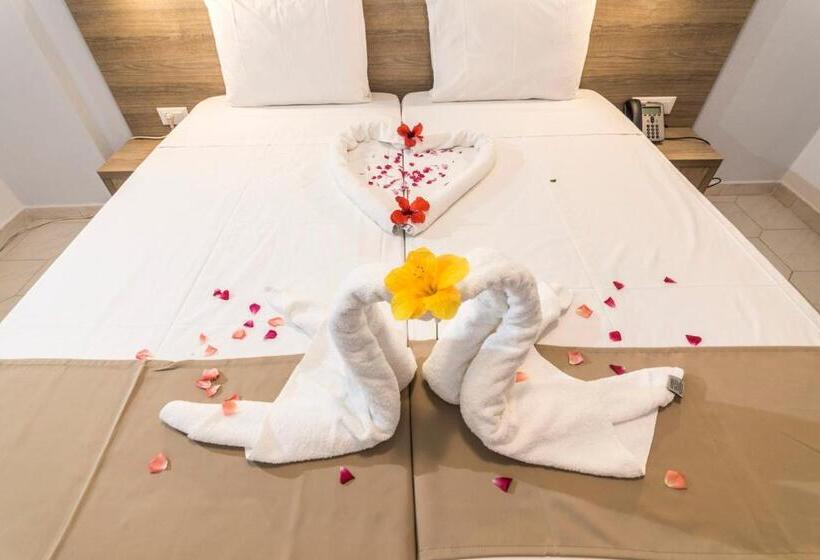 デラックスの4人部屋, Tivoli