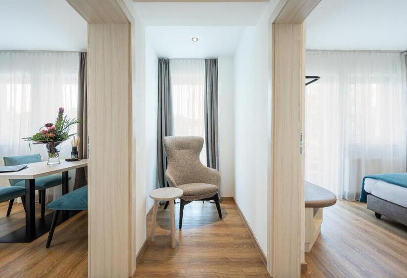 Люкс Повышенной Комфортности, Villa Flora