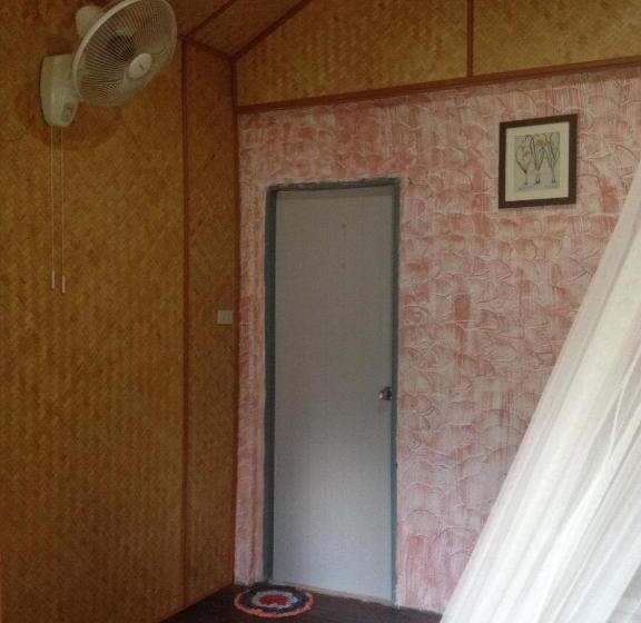 بنجلو قياسى, Malibu Beach Bungalows