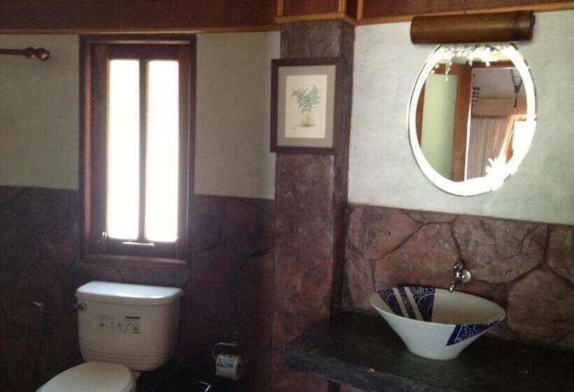스탠다드 방갈로, Malibu Beach Bungalows