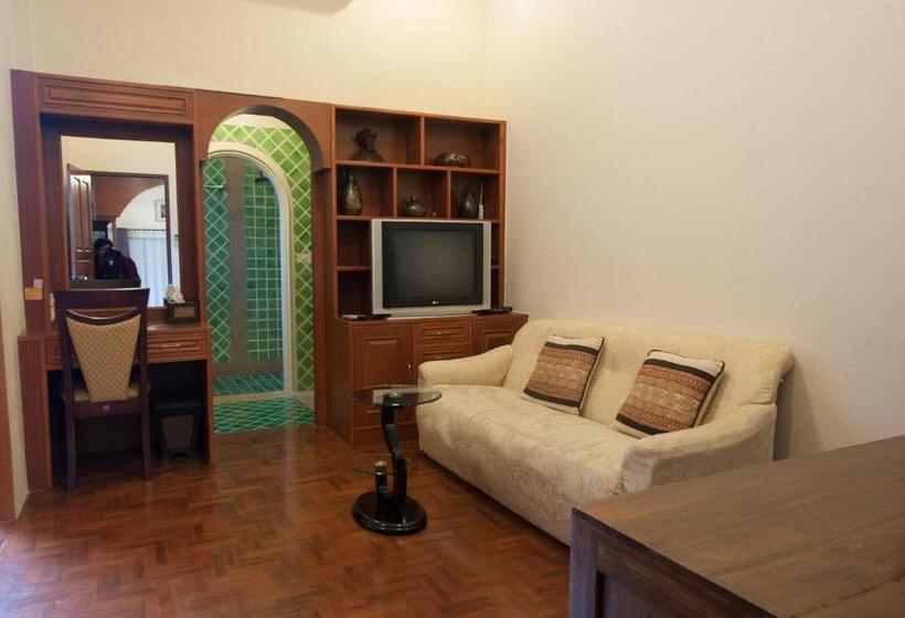 سوییت جونیور, Ruen Ariya Resort