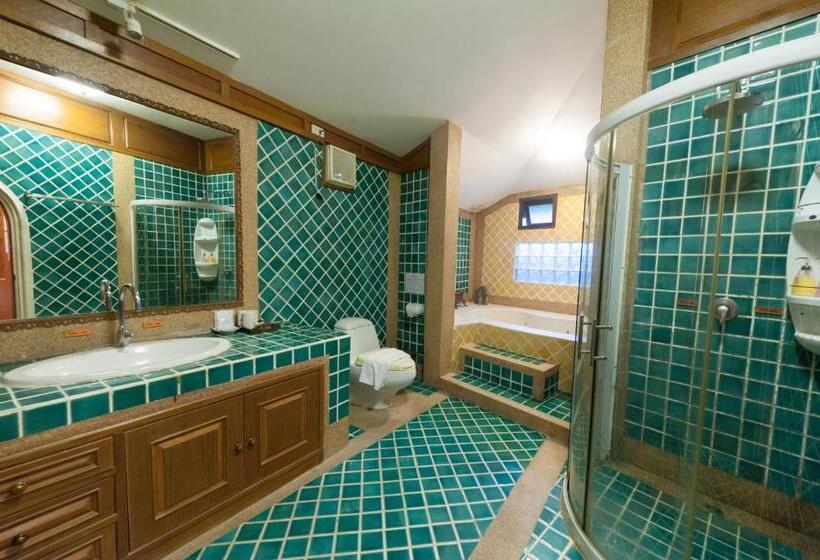 Полулюкс, Ruen Ariya Resort