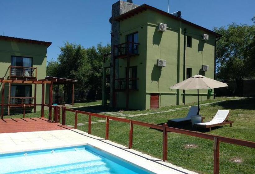 1 Bedroom Apartment Lake View, El Breton