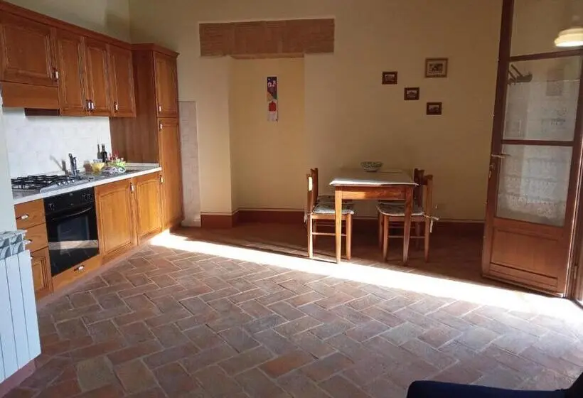 Huoneisto 2 Makuuhuonetta, Agriturismo Collesassi