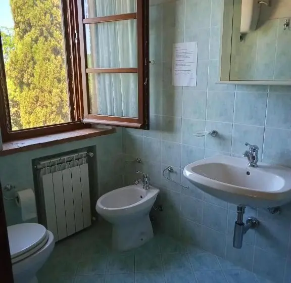 Huoneisto 3 Makuuhuonetta, Agriturismo Collesassi