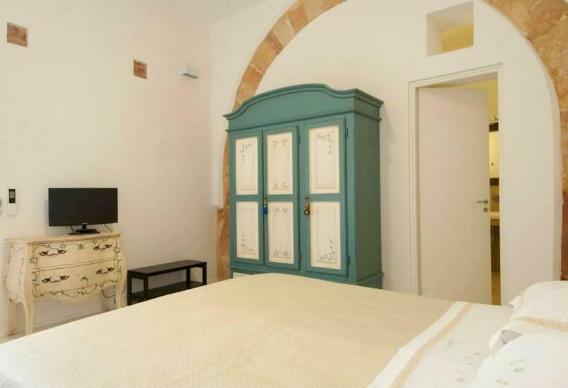 Номер Стандарт, Casa Marsalia