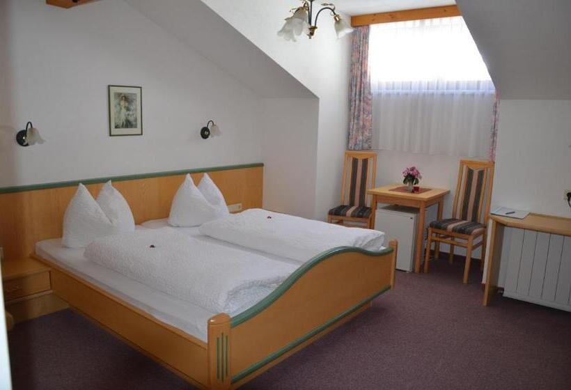 غرفة إقتصادية, Gästehaus Klug