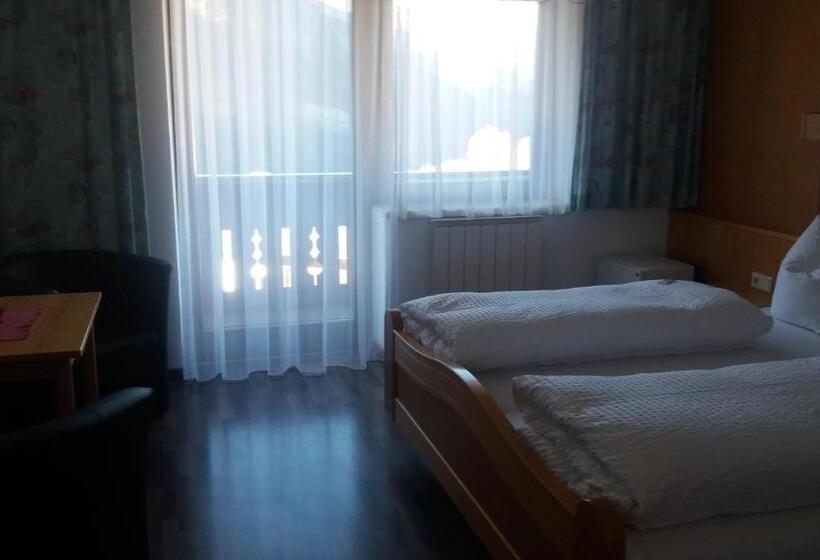 غرفة قياسية مزوَّدة بشُرفة, Gästehaus Klug