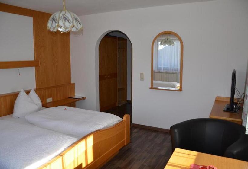 Номер Стандарт с Балконом, Gästehaus Klug