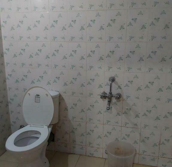 خانه 2 خوابه, Johnson S Homestay   Ecohouseboat