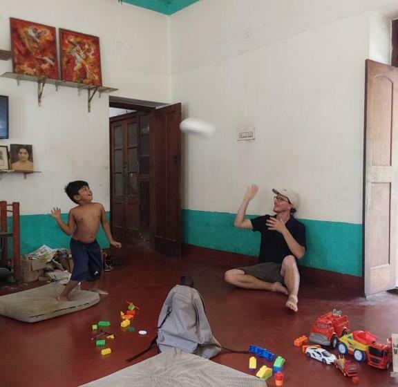 اتاق خانوادگی, Johnson S Homestay   Ecohouseboat