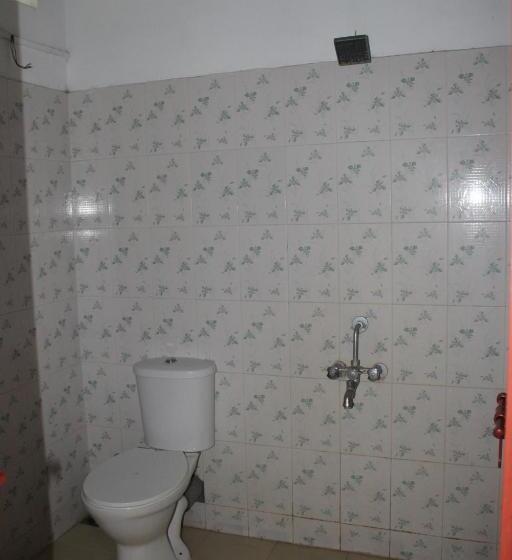 اتاق خانوادگی, Johnson S Homestay   Ecohouseboat