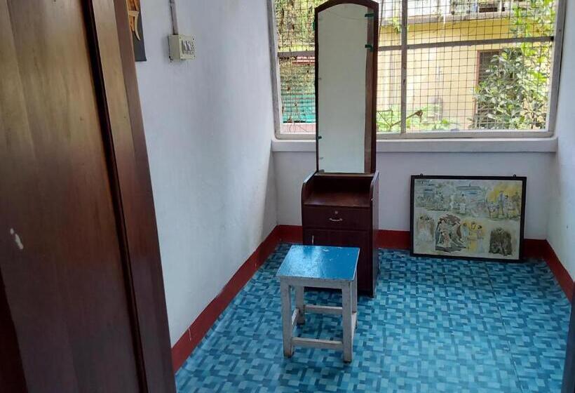 اتاق لوکس خانوادگی, Johnson S Homestay   Ecohouseboat