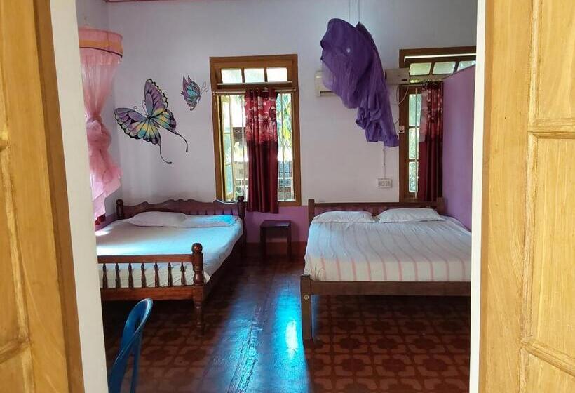 اتاق خانوادگی, Johnson S Homestay   Ecohouseboat