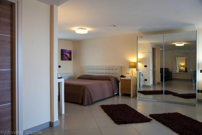 اتاق اجرایی, 4 Spa Resort