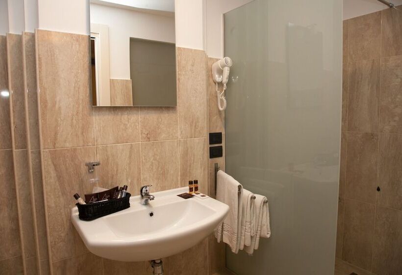 غرفة قياسية, 4 Spa Resort