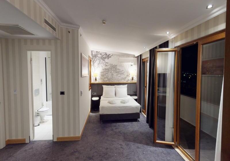 סוויטה, Double Royal