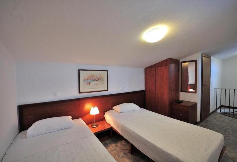 اتاق دوبلکس, Eye Q Resort Seaview