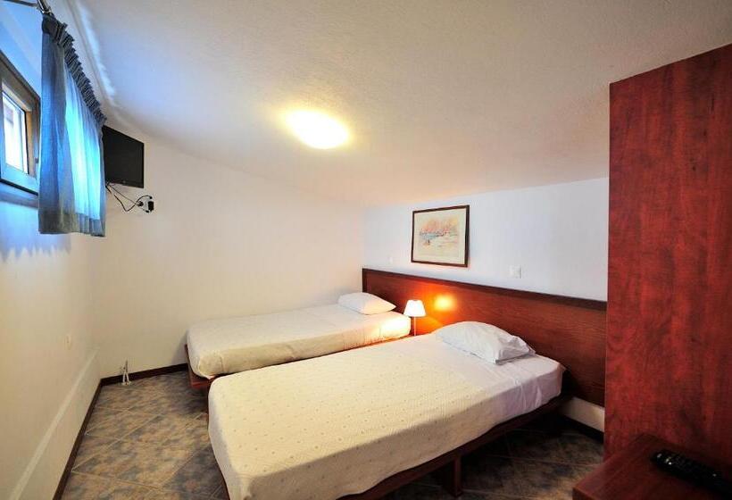 اتاق دوبلکس, Eye Q Resort Seaview