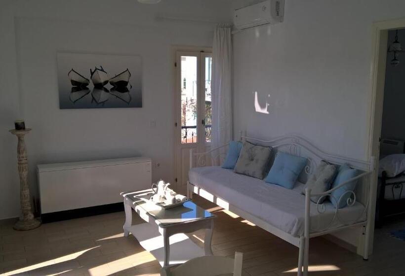 سوییت سوپریور با چشم‌انداز دریا, Galaxa Mansion