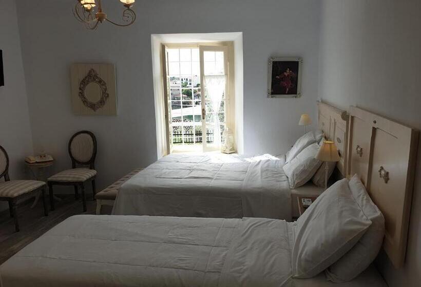 اتاق لوکس سه تخته, Galaxa Mansion