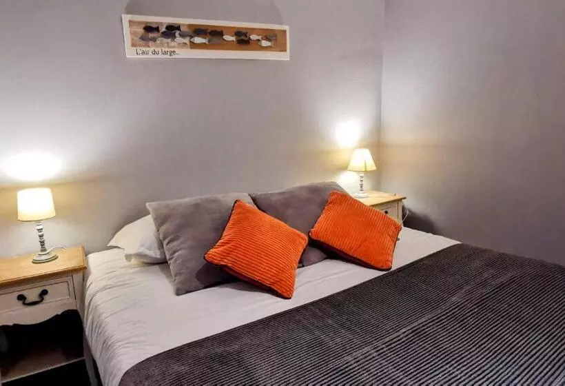 اتاق استاندارد, Hôtel Restaurant Le Mulberry Arromanches