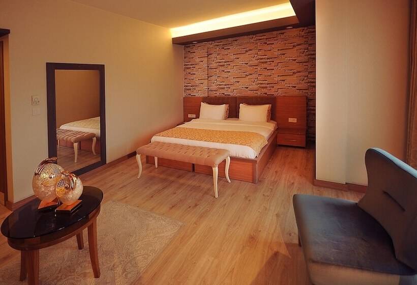 デラックスルーム, Imperial Park