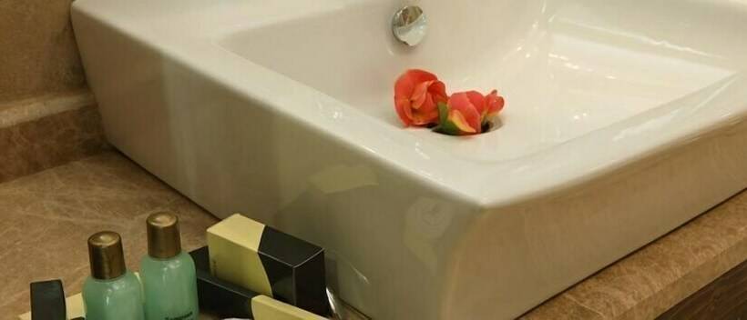 סוויטה, Double Royal