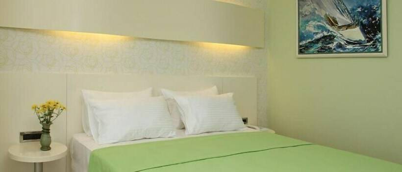 חדר סטנדרט, Double Royal