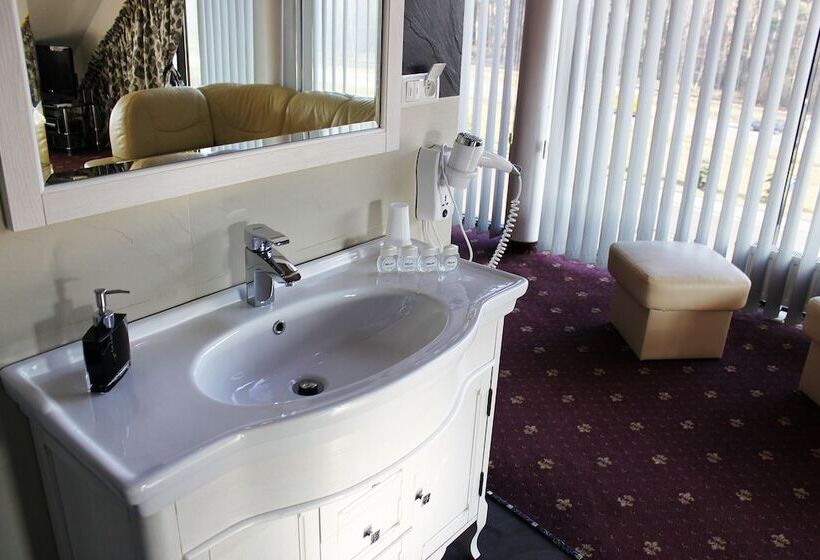 آپارتمان سوپریور 1 خوابه, Monet & Rubbens