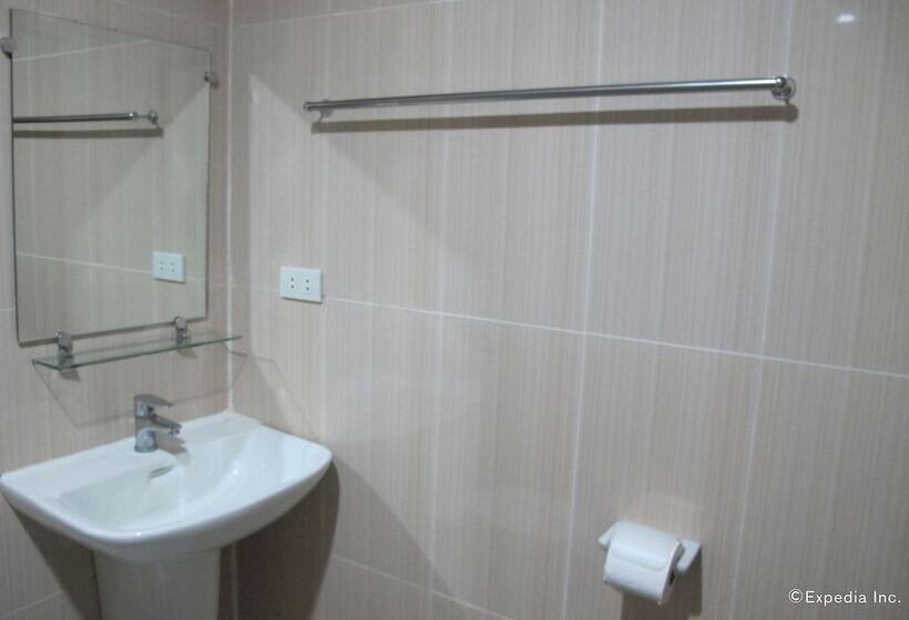 디럭스 스튜디오, Sea Jewel Beach Resort Puerto Galera