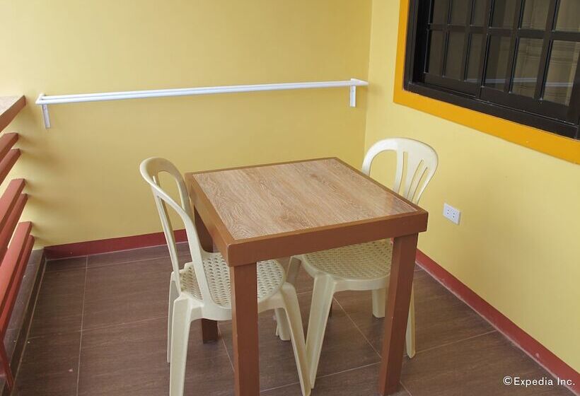 디럭스 스튜디오, Sea Jewel Beach Resort Puerto Galera