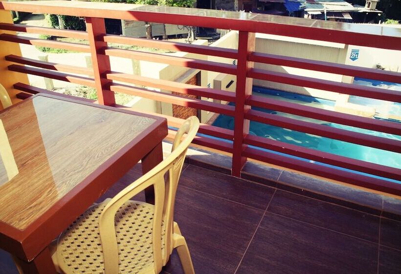 디럭스 스튜디오, Sea Jewel Beach Resort Puerto Galera