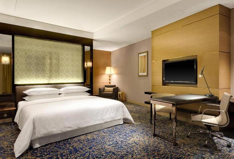 キングサイズベッドのスタンダードルーム, Sheraton Changchun Jingyuetan