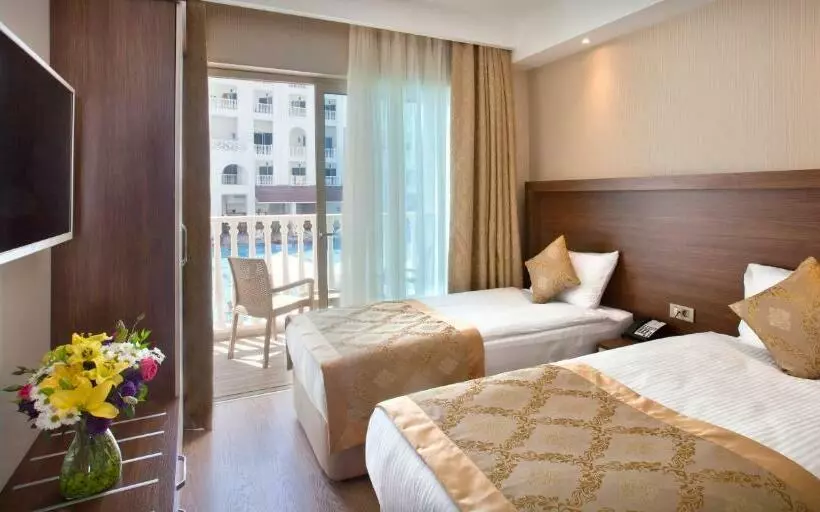 اتاق خانوادگی, Oz Hotels Side Premium