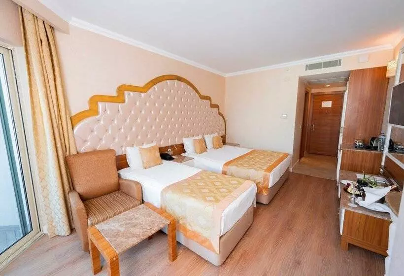 اتاق خانوادگی, Oz Hotels Side Premium