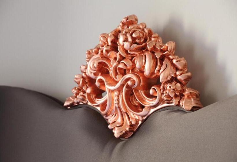 اتاق سوپریور, 5 Hermoupolis Concept Sites